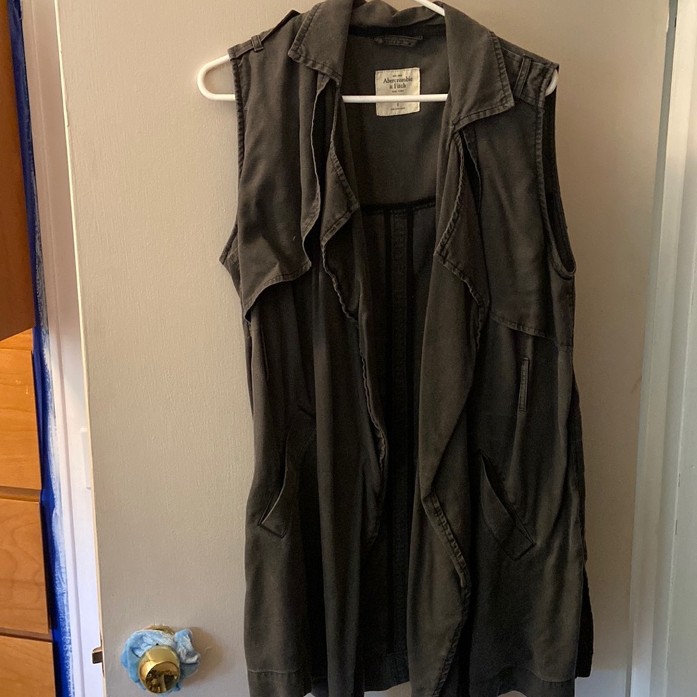 Utility style vest